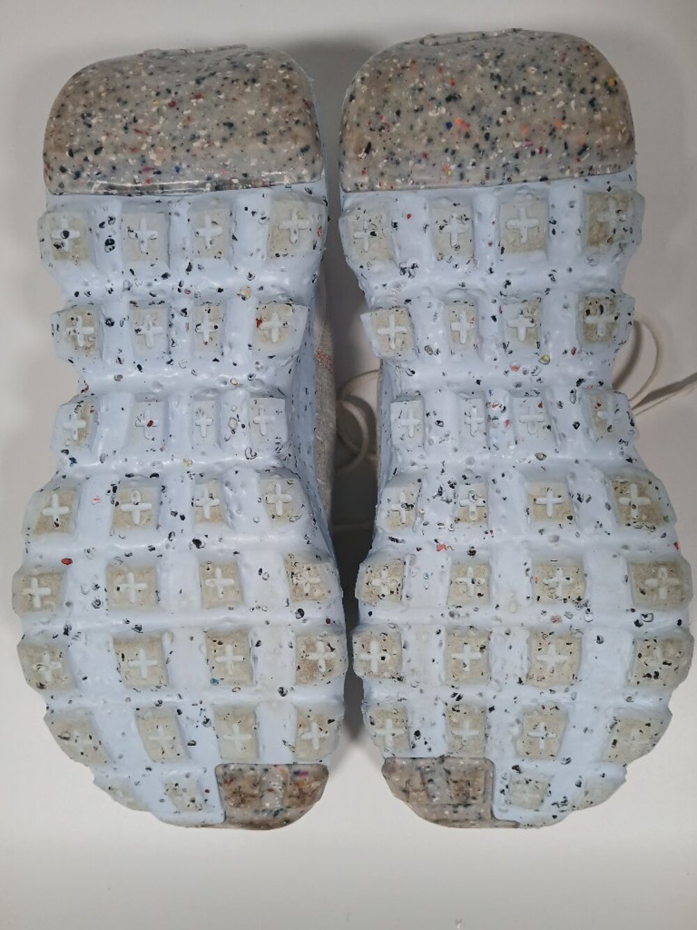 Nike Space Hippie 04 Be True Grey Rainbow Men Size 10.5 CZ6398-102 Sneaker - Picture 9 of 10